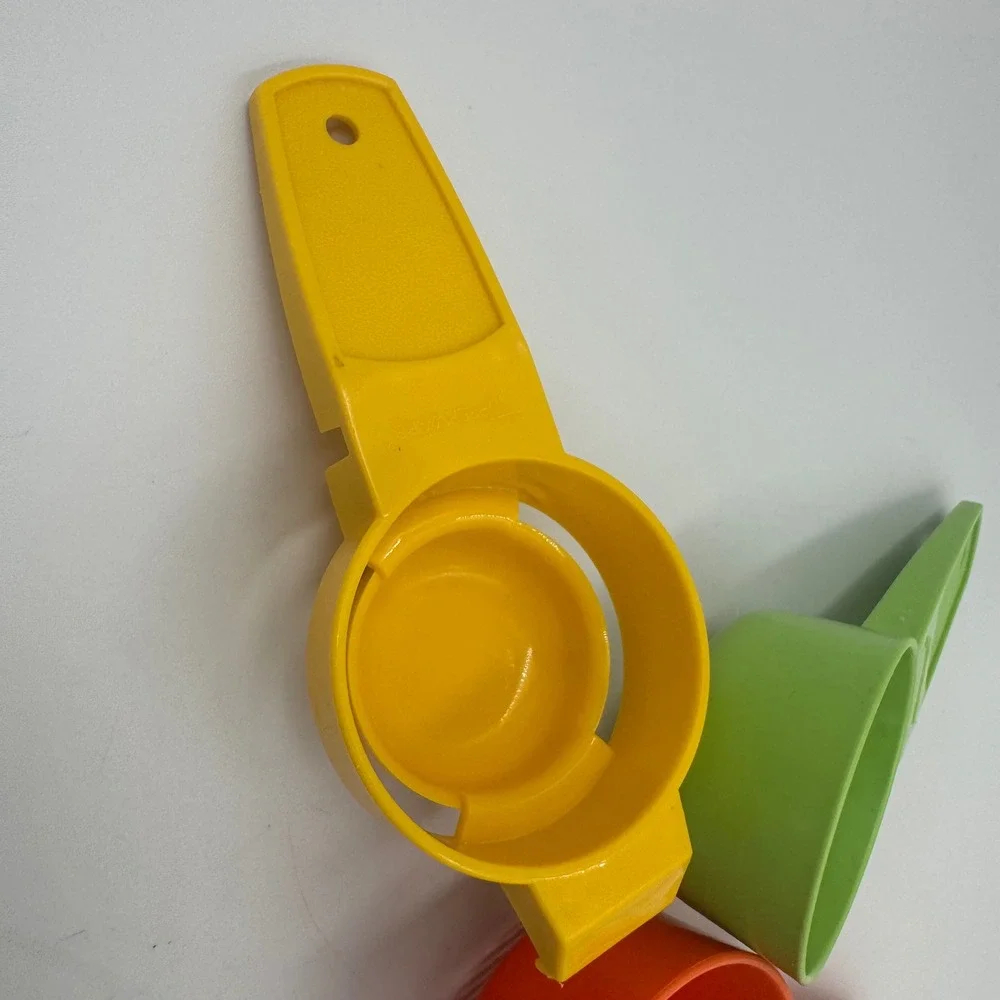 Tupperware Egg Separator Strainer Funnel 879 779 877‎ Green Gold Orange